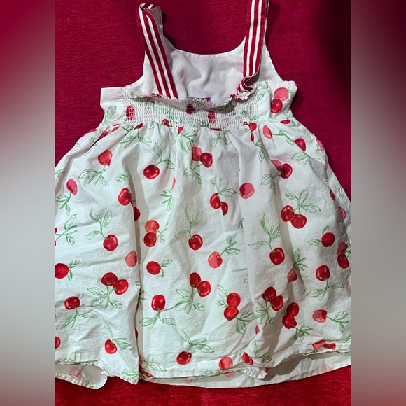 Girls White with Red Cherries Handkerchief Hem Tommy Bahama Size 4T Dress Lined - Picture 6 of 9